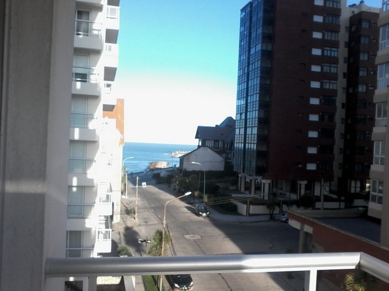 PISO 3 AMBIENTES CON BALCON CORRIDO ZONA TORREON