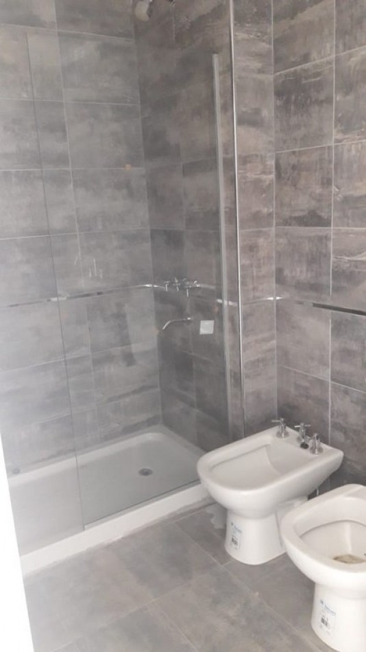 PISO 3 AMBIENTES CON BALCON CORRIDO ZONA TORREON
