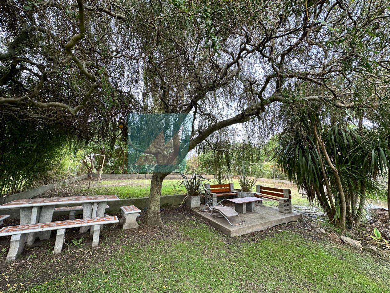 CASA MODERNA CON PILETA EN SIERRAS DE LOS PADRES 