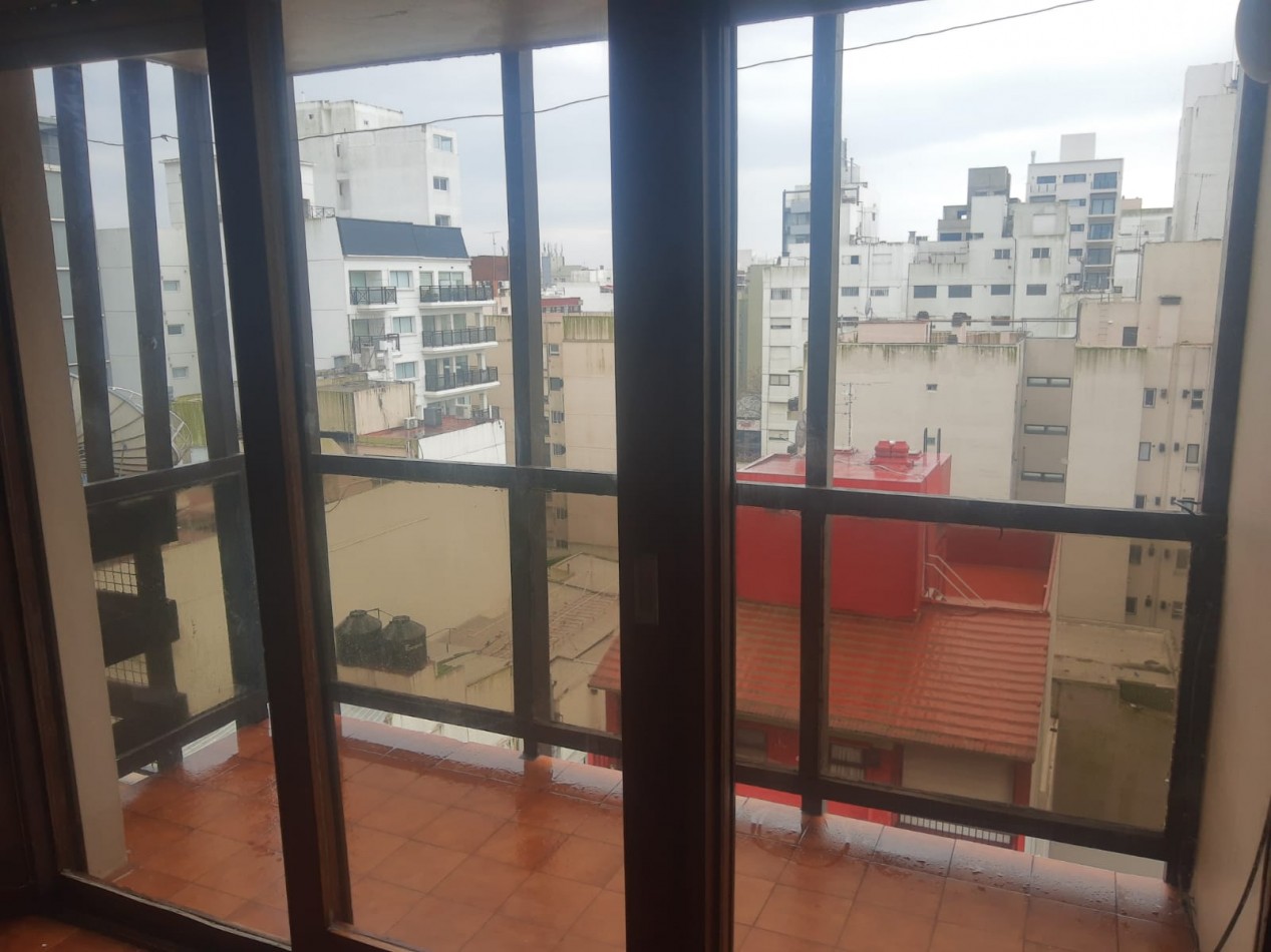 ALQUILER 3 AMBIENTES EXTERNO CON 2 BALCONES 2 BAÑOS Y COCHERA