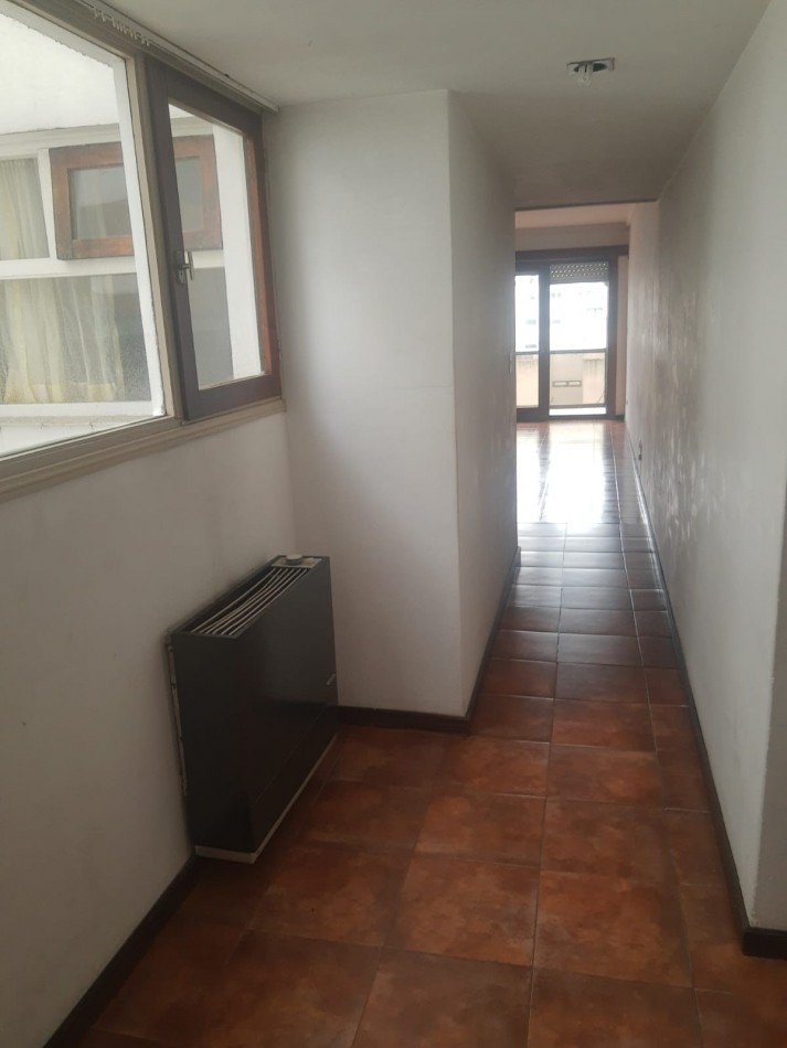 ALQUILER 3 AMBIENTES EXTERNO CON 2 BALCONES 2 BAÑOS Y COCHERA