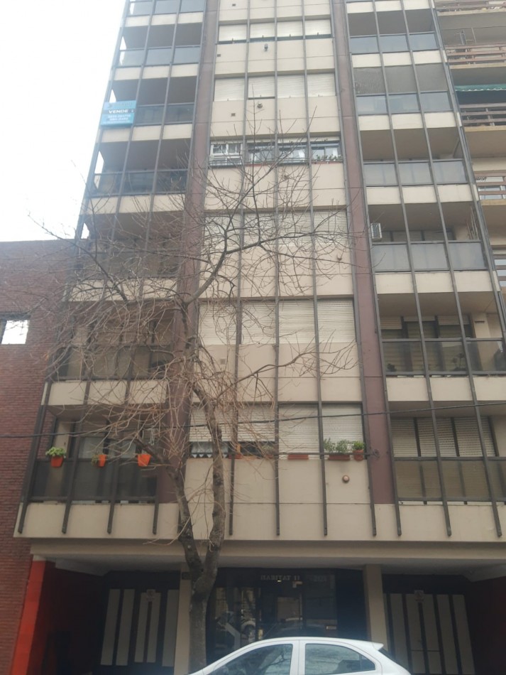 ALQUILER 3 AMBIENTES EXTERNO CON 2 BALCONES 2 BAÑOS Y COCHERA