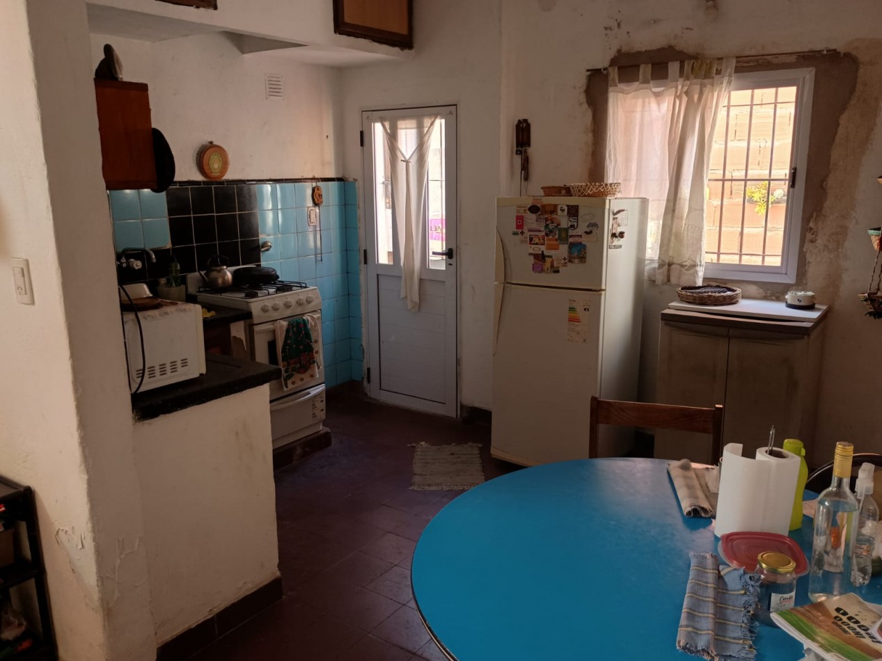 CASA PARA DOS FAMILIAS - Zona R.S.Peña y M.Bravo