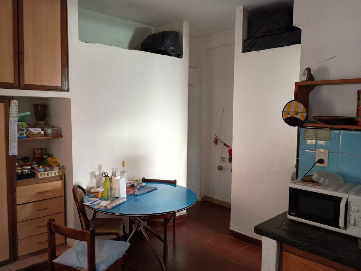 CASA PARA DOS FAMILIAS - Zona R.S.Peña y M.Bravo