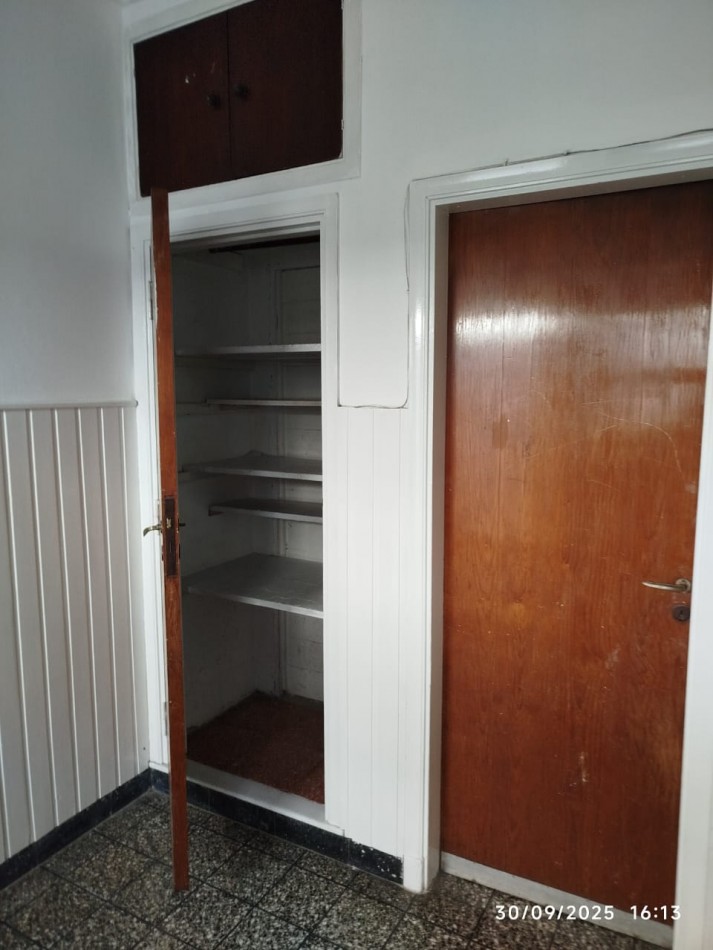 CHALET EN ALQUILER - PH AL FRENTE CON ENTRADA DE AUTO