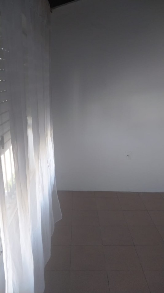 CASA Y DEPARTAMENTO PARA DOS FAMILIAS - Zona R.S.Peña y M.Bravo