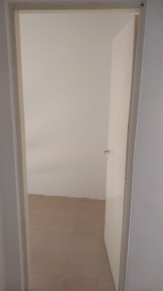 CASA Y DEPARTAMENTO PARA DOS FAMILIAS - Zona R.S.Peña y M.Bravo