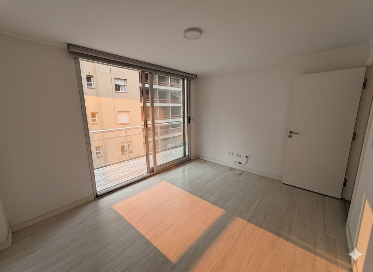 MODERNO PISO DE 3 AMBIENTES CON COCHERA ZONA TORREON. - BARRIO STELLA MARIS