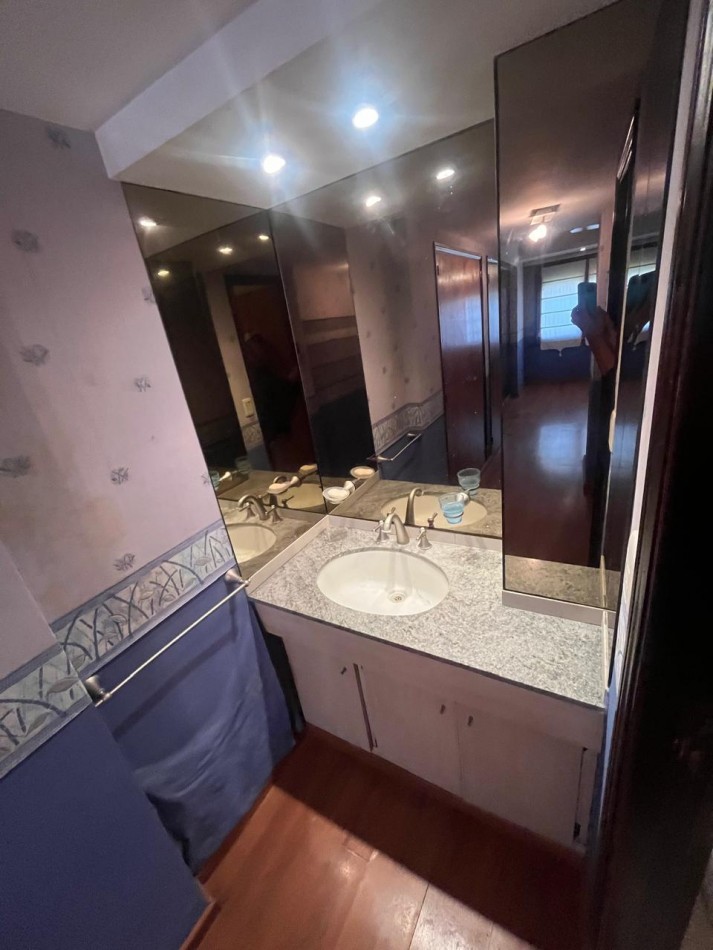 PISO DE 6 AMBIENTES CON COCHERA - LA PERLA