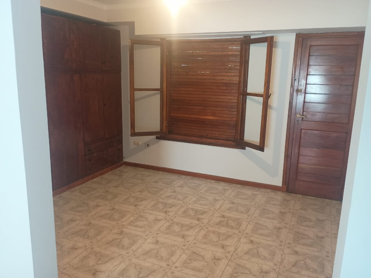 CHALET EN ZONA PERLA NORTE