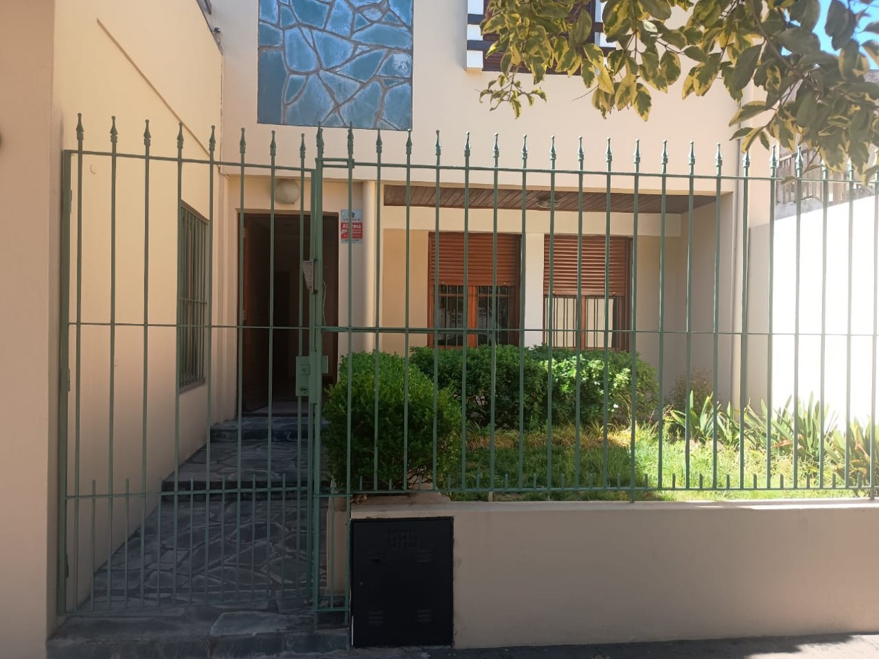 CHALET EN ZONA PERLA NORTE