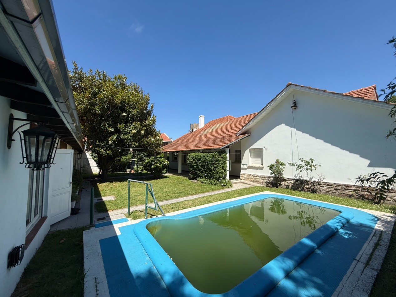 AMPLIA CASA 5 AMBIENTES EN BARRIO CONSTITUCION