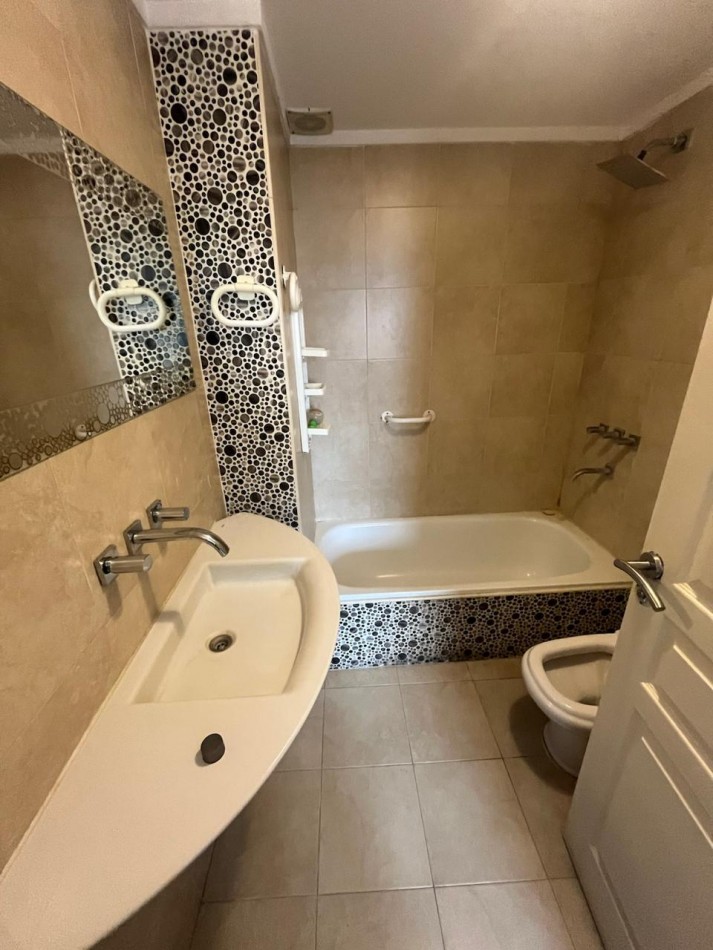 DEPARTAMENTO 3 AMBIENTES EN ALQUILER - CHAUVIN