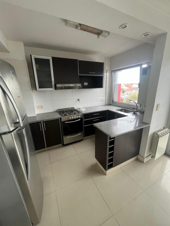 DEPARTAMENTO 3 AMBIENTES EN ALQUILER - CHAUVIN