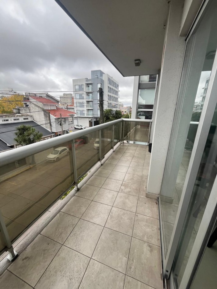 DEPARTAMENTO 3 AMBIENTES EN ALQUILER - CHAUVIN