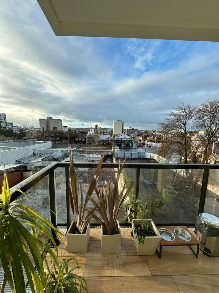 DEPARTAMENTO + OFICINA + COCHERA EN VENTA - BARRIO SAN JOSE