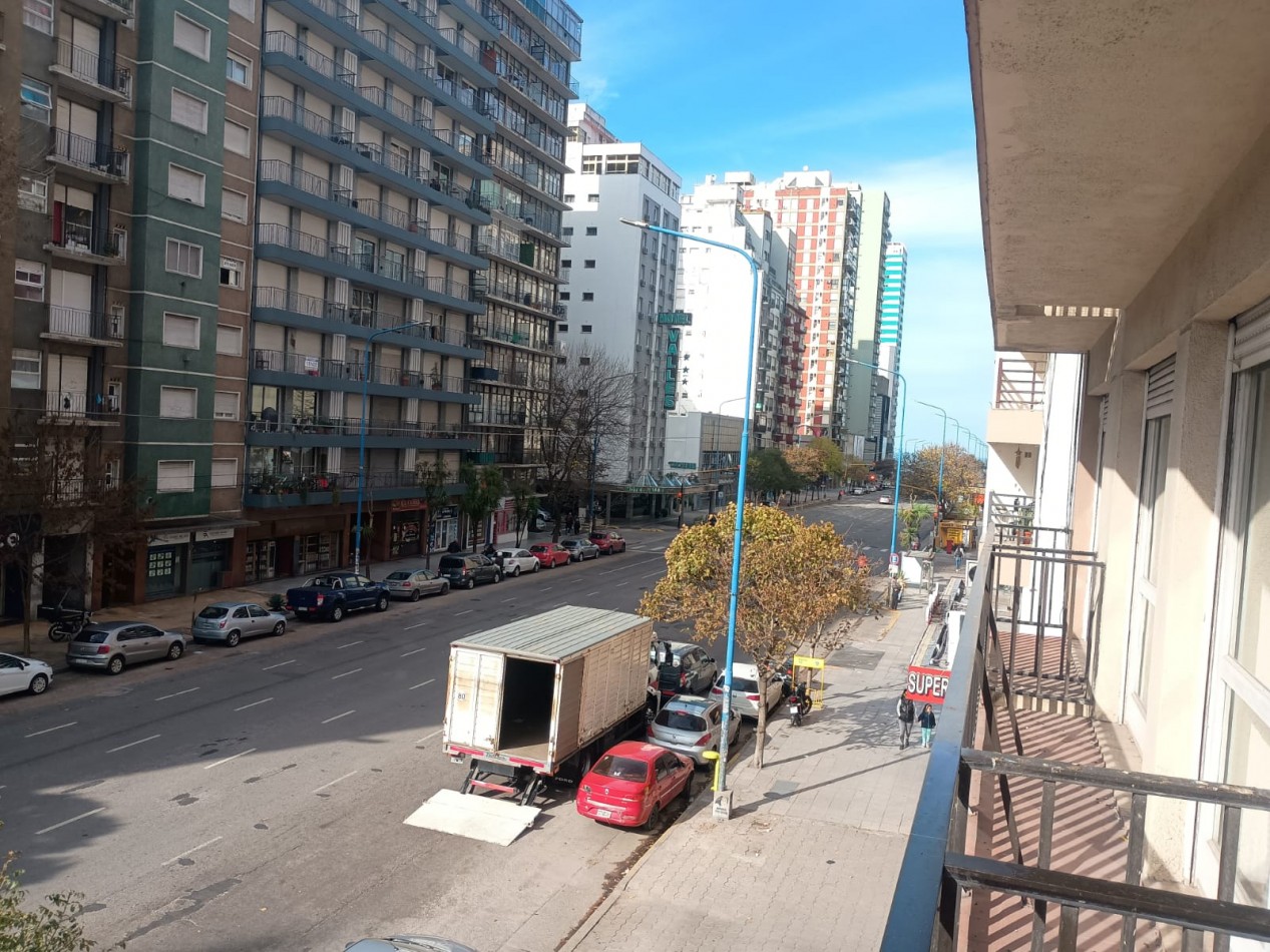 DEPARTAMENTO 2 AMBIENTES CON DEPENDENCIA ZONA CENTRO