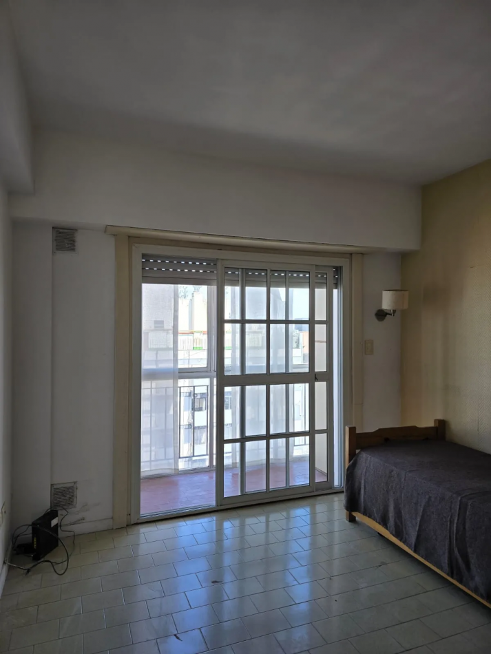 DEPARTAMENTO 2 AMBIENTES CENTRO, A METROS DE PLAZA MITRE
