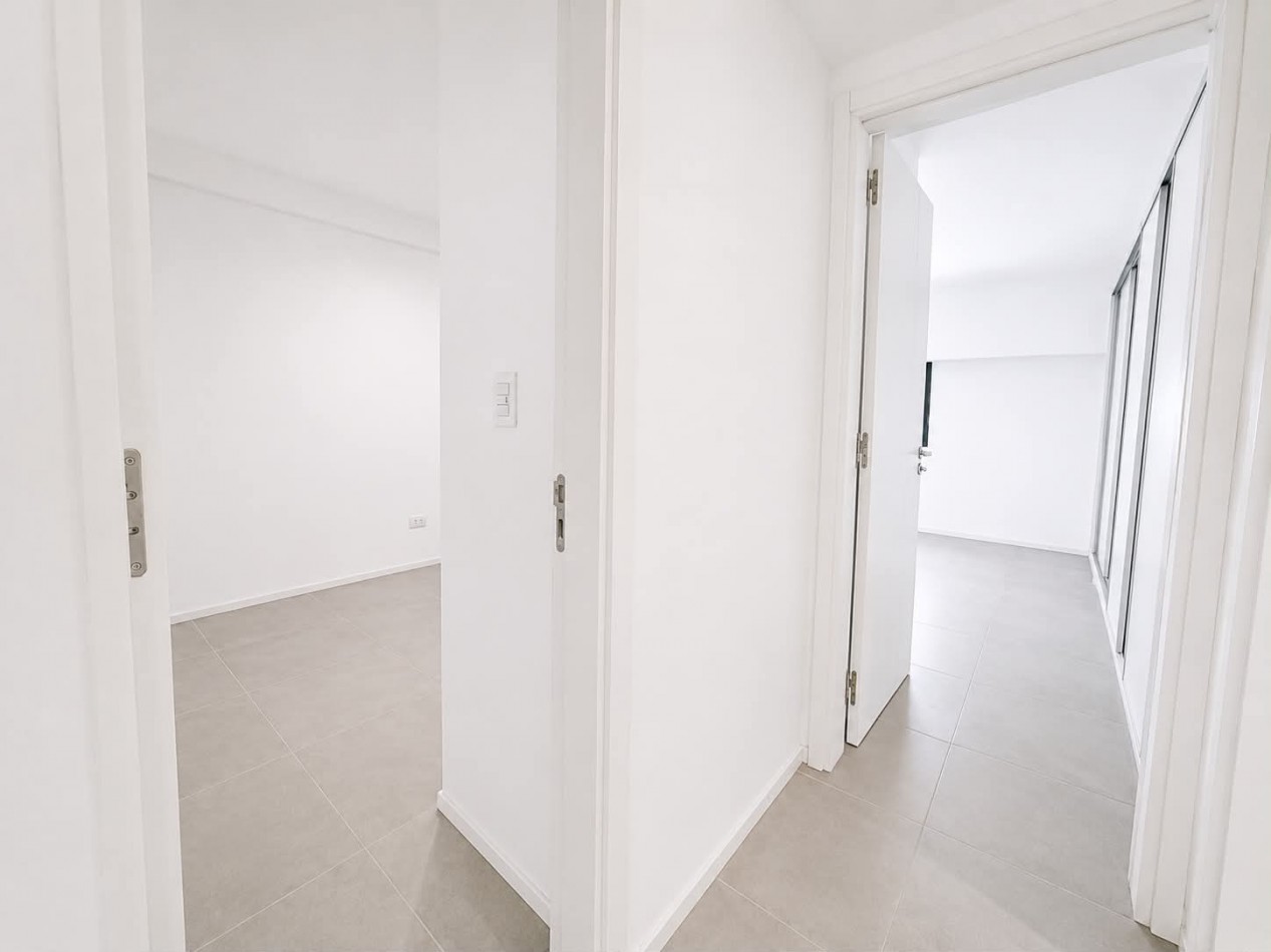 EXCLUSIVO PISO 4 AMBIENTES EN PLAZA MITRE