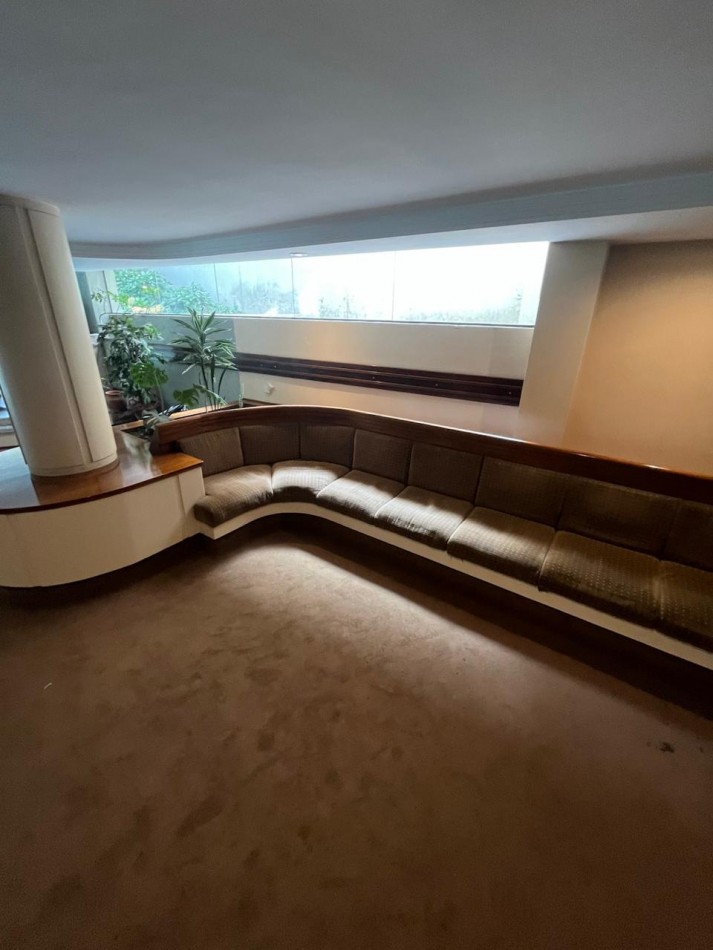 DEPARTAMENTO 4 AMBIENTES CON BALCON A LA CALLE