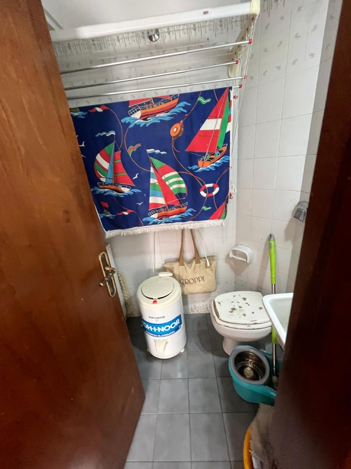 DEPARTAMENTO 4 AMBIENTES CON BALCON A LA CALLE