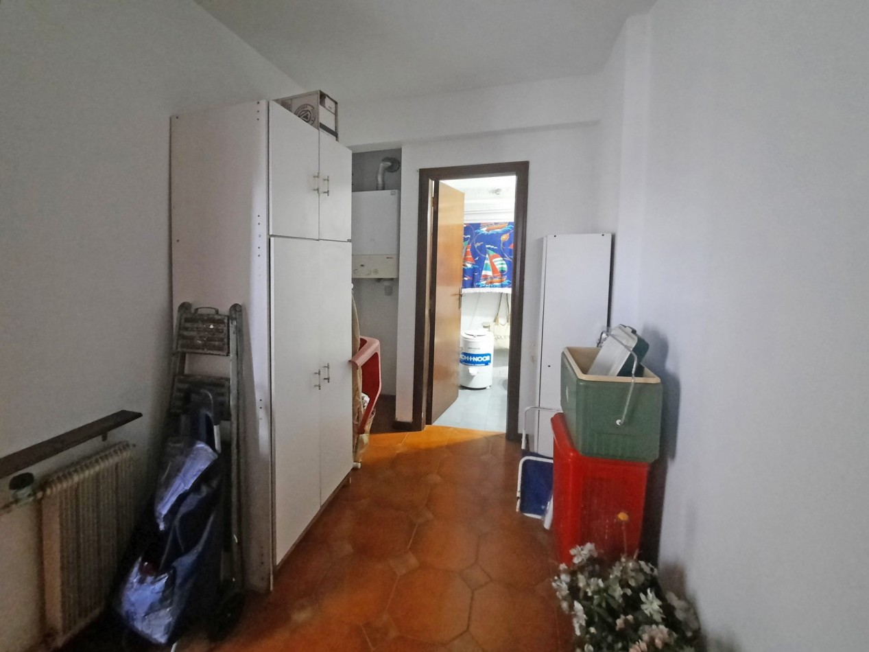 DEPARTAMENTO 4 AMBIENTES CON BALCON A LA CALLE