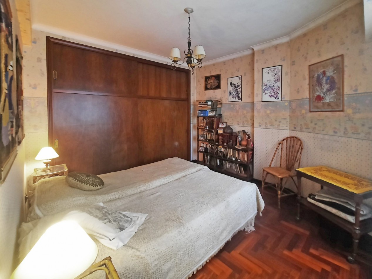 DEPARTAMENTO 4 AMBIENTES CON BALCON A LA CALLE