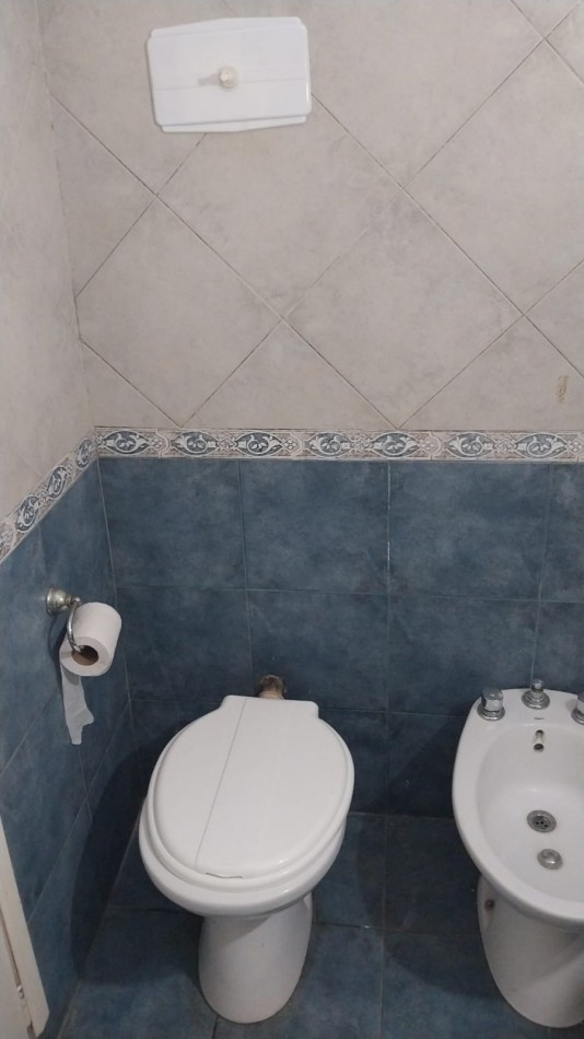 PH DE 2 AMBIENTES PLANTA BAJA A LA CALLE CON PATIO