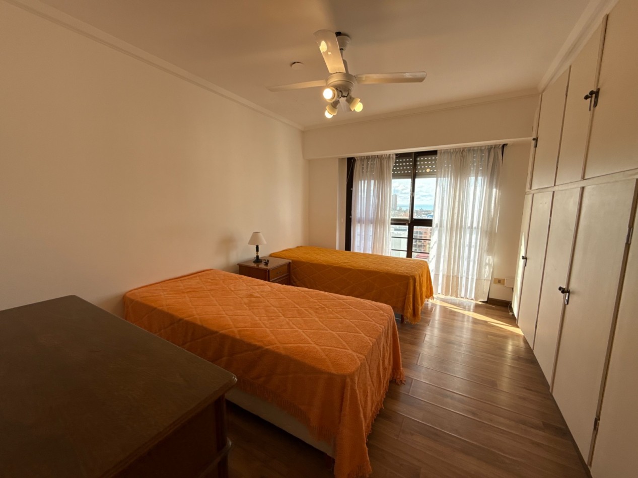 PENTHOUSE EN DUPLEX PLENO PLAYA GRANDE. EDIFICIO VILLA REGINA.