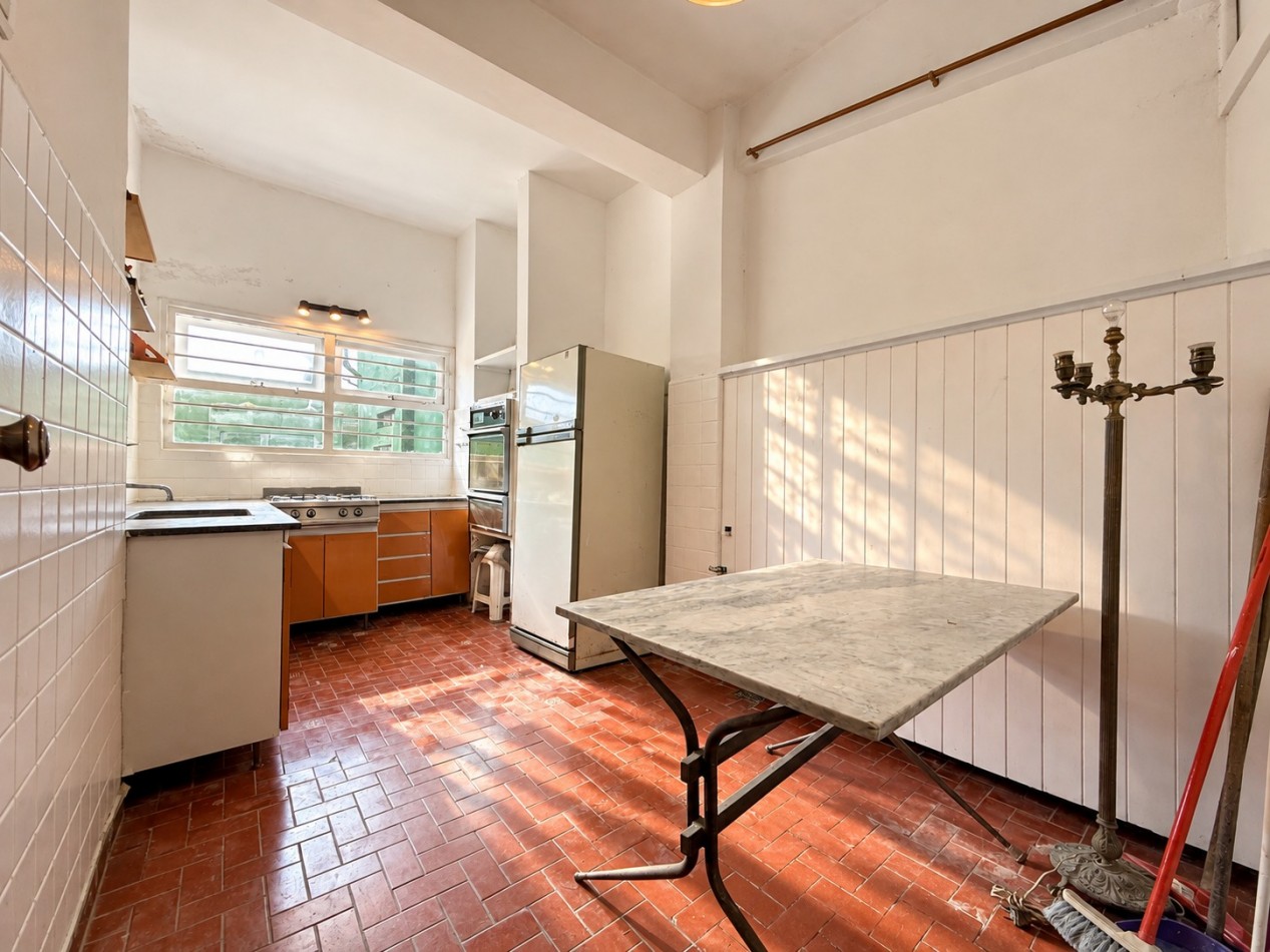 PH DE 2 AMBIENTES CON ESC./ COMEDOR/2o DORM. CON PATIO