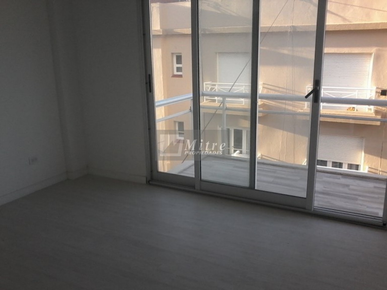 PISO 3 AMBIENTES CON BALCON CORRIDO ZONA TORREON