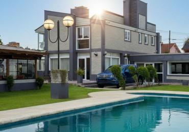 IMPORTANTE CHALET EN ZONA CONSTITUCION