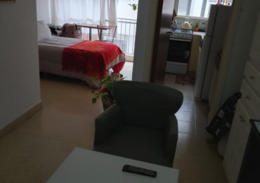 MONOAMBIENTE DESPLAZADO - TRIBUNALES